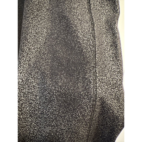 Lululemon Speed Up Tight Foil 28" Luminosity Print Black/Silver Luxtreme Sz 6 - Picture 5 of 10